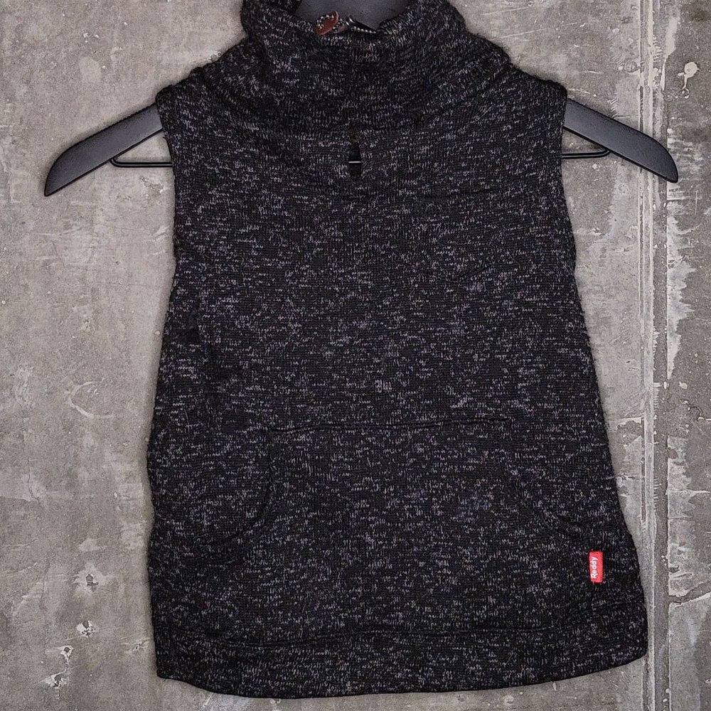 Reddy Black Dog Sweatshirt Large